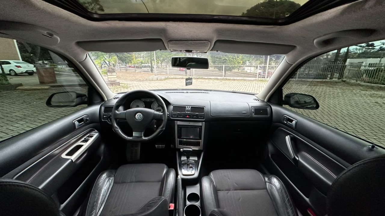 Volkswagen Golf Black Edition 6