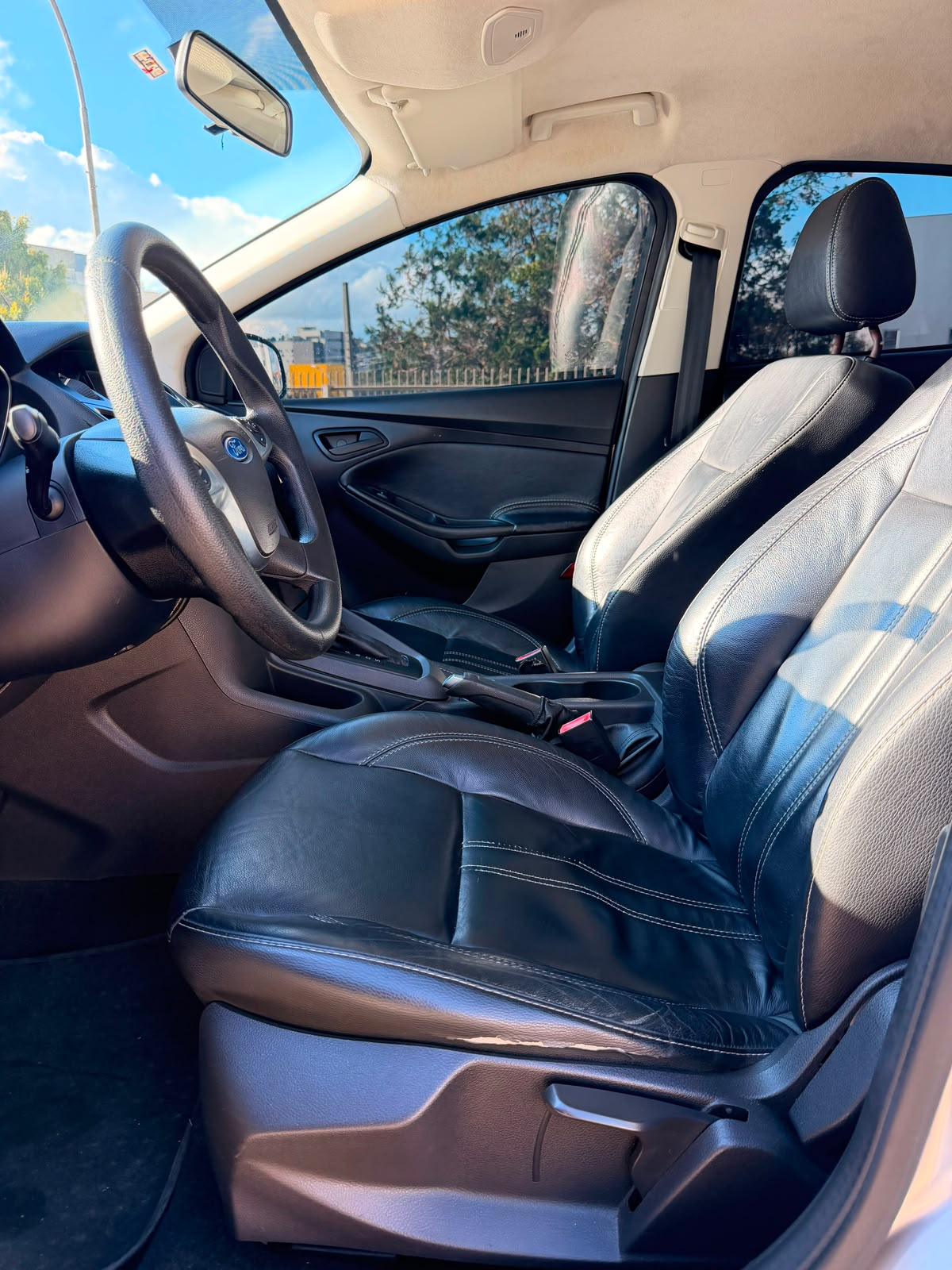 Ford Focus SE Plus 3