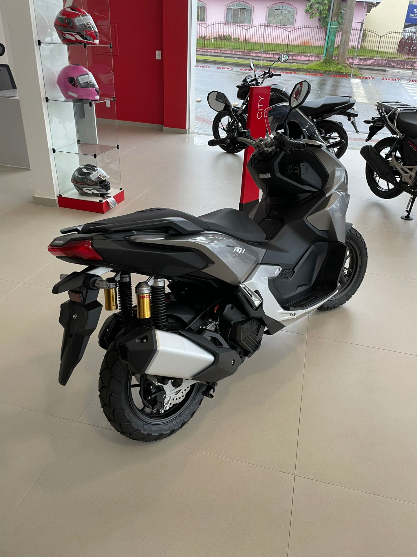 Honda ADV 160 3