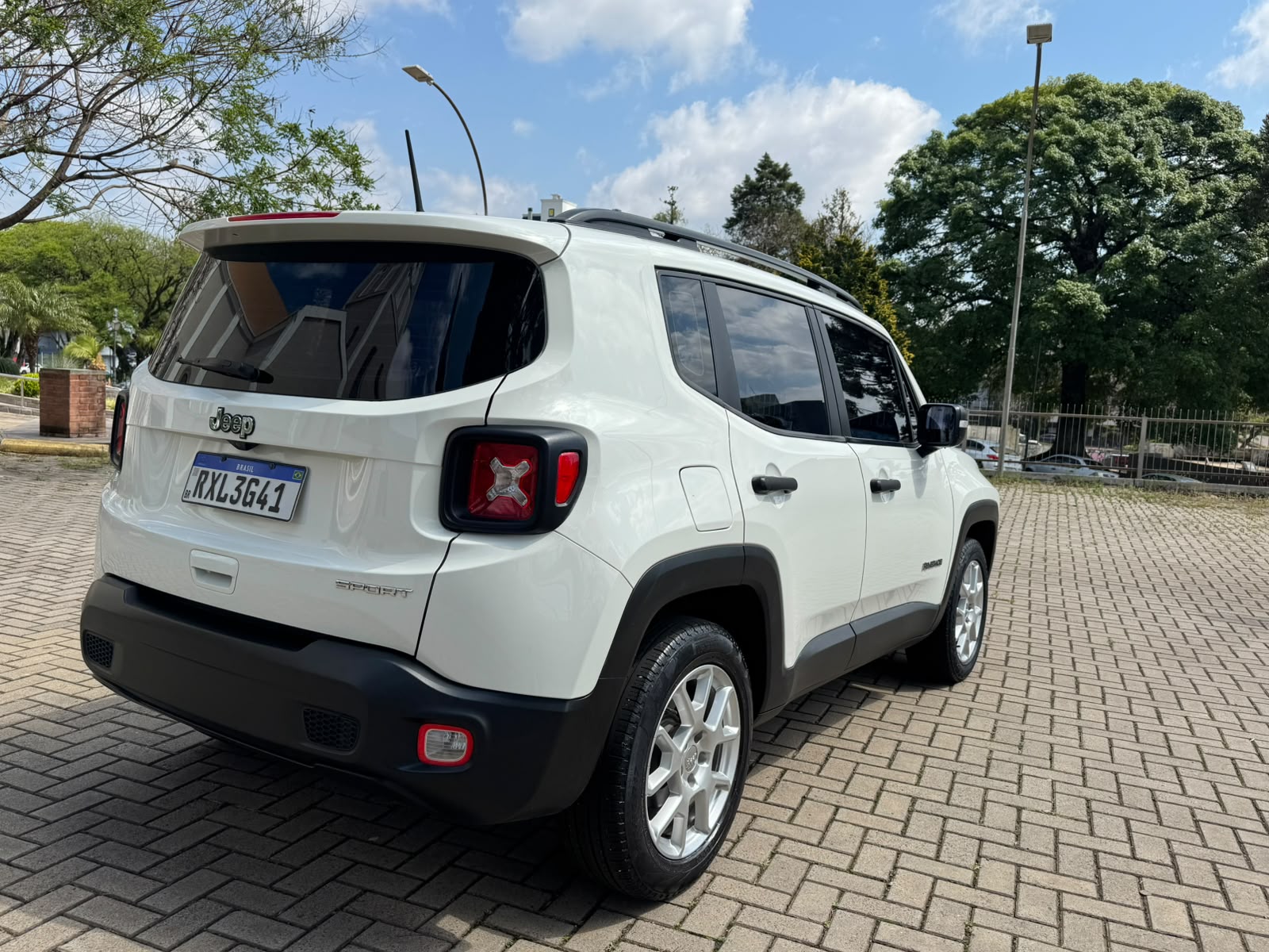 Jeep Renegade Sport 3