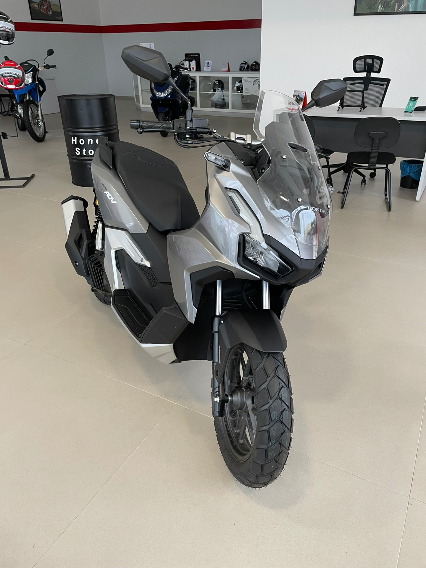Honda ADV 160 5