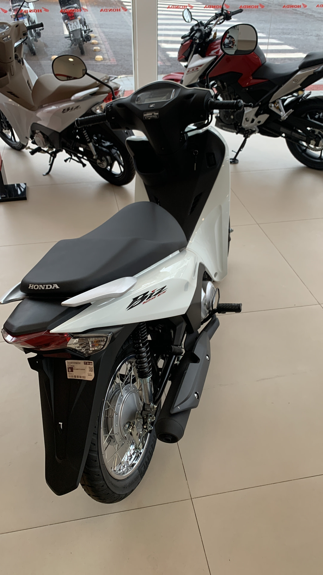 Honda Biz 110i 3