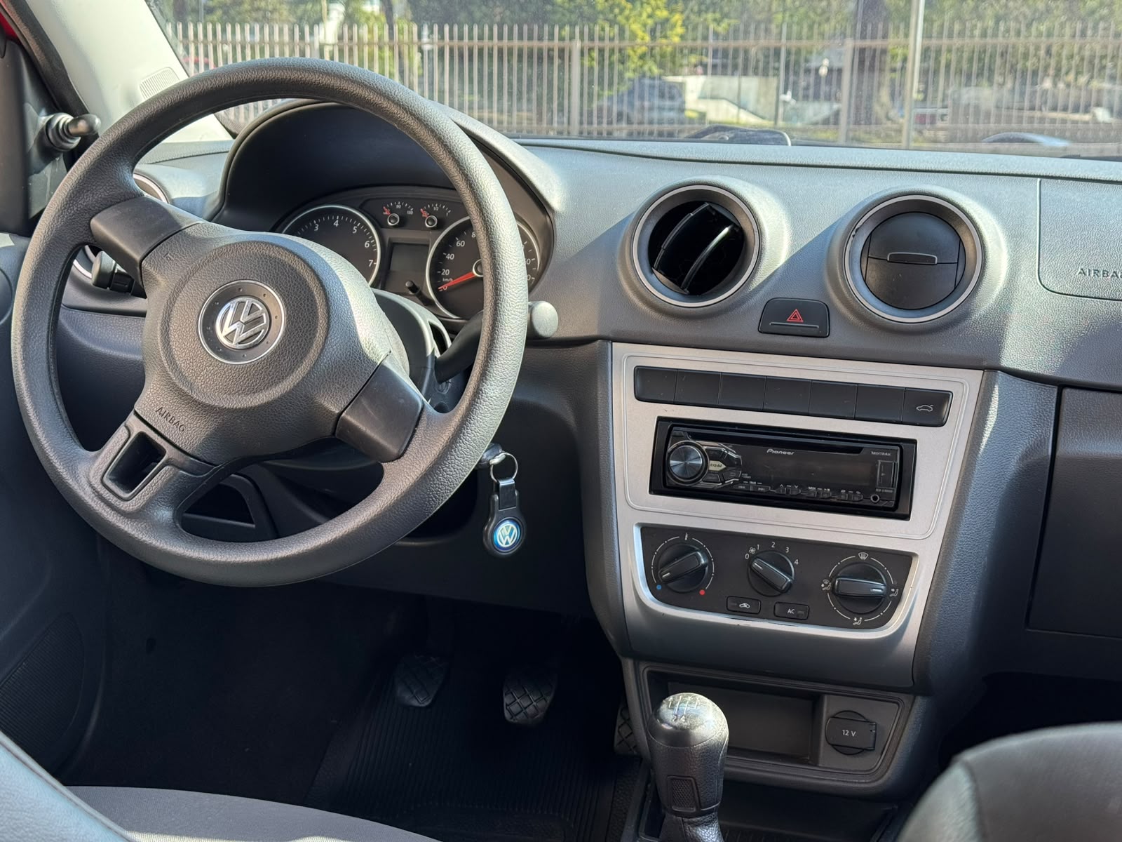 Volkswagen Gol Special 5