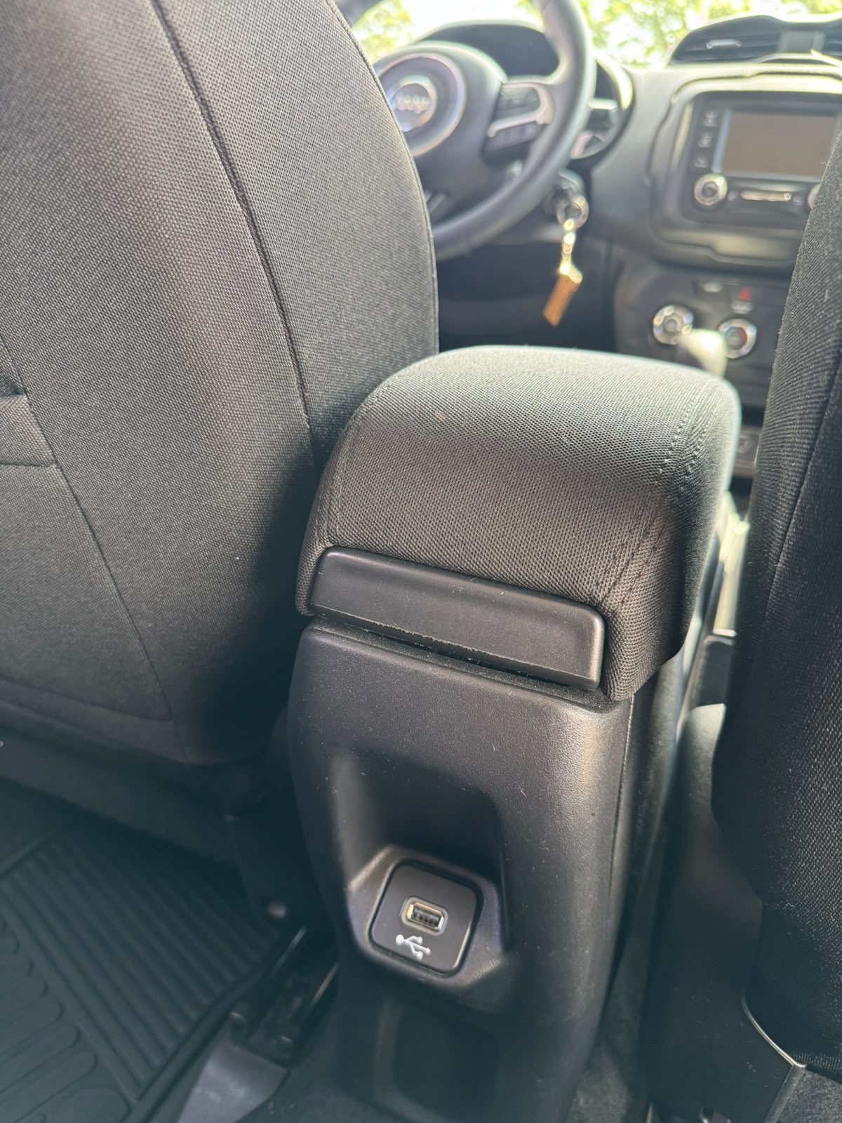 Jeep Renegade Sport 8
