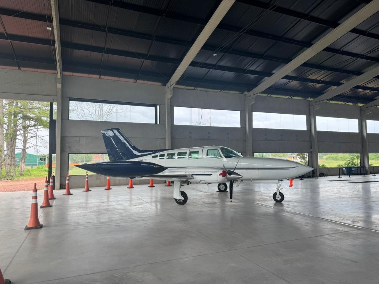 Cessna 402B 1