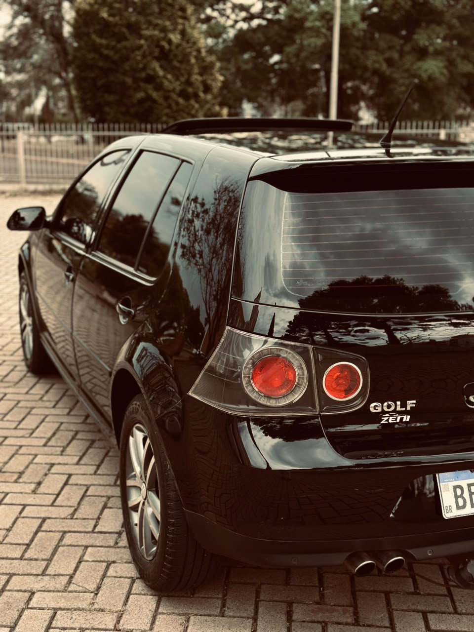 Volkswagen Golf Black Edition 5