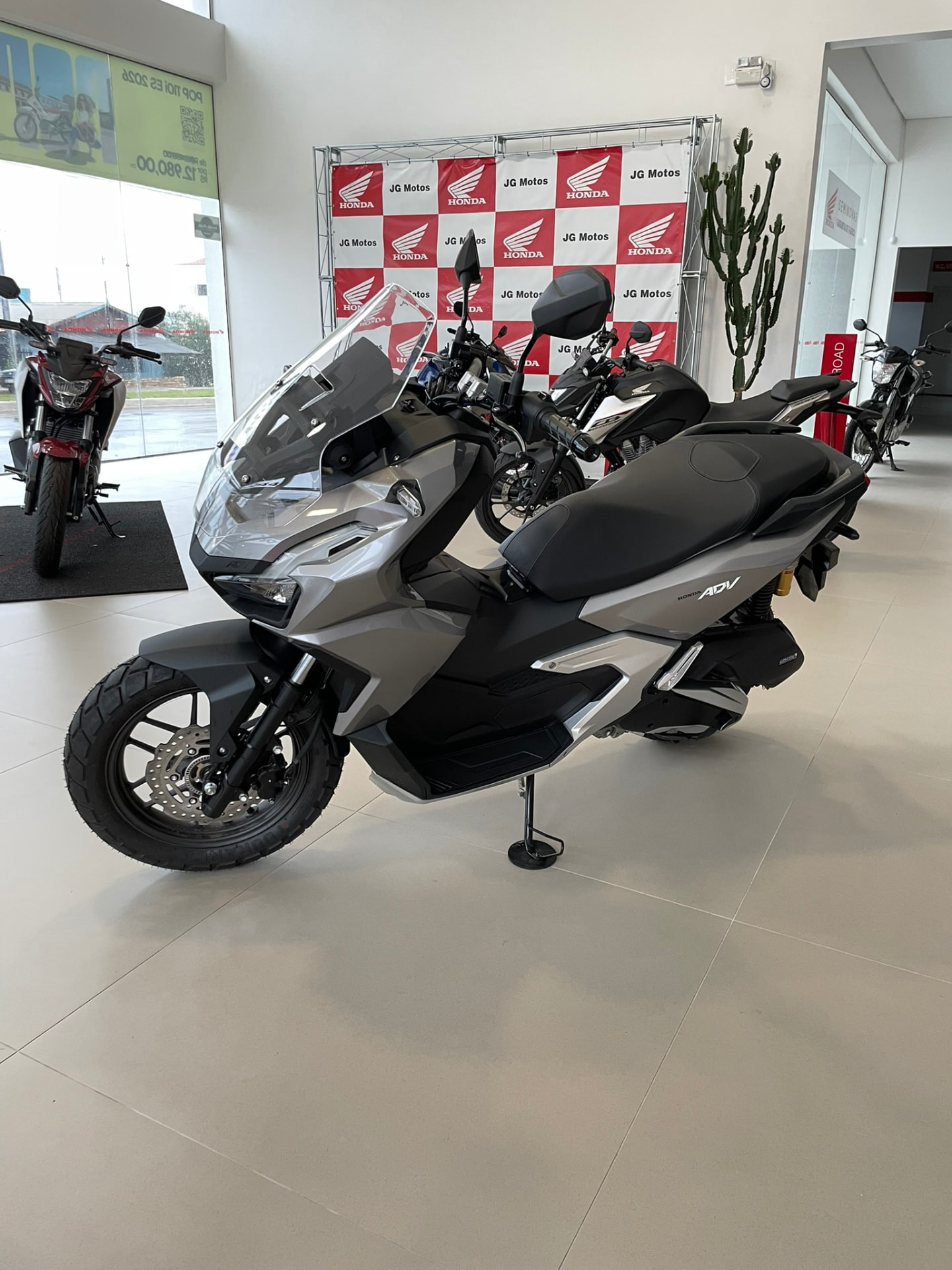 Honda ADV 160 4