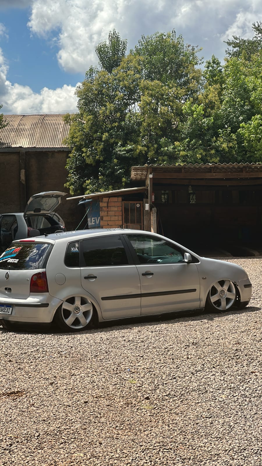 Volkswagen Polo Sedan 2