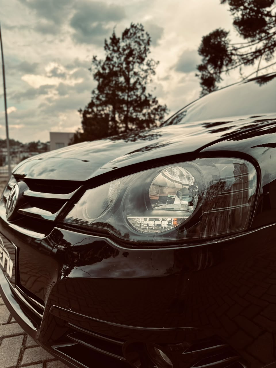 Volkswagen Golf Black Edition 4