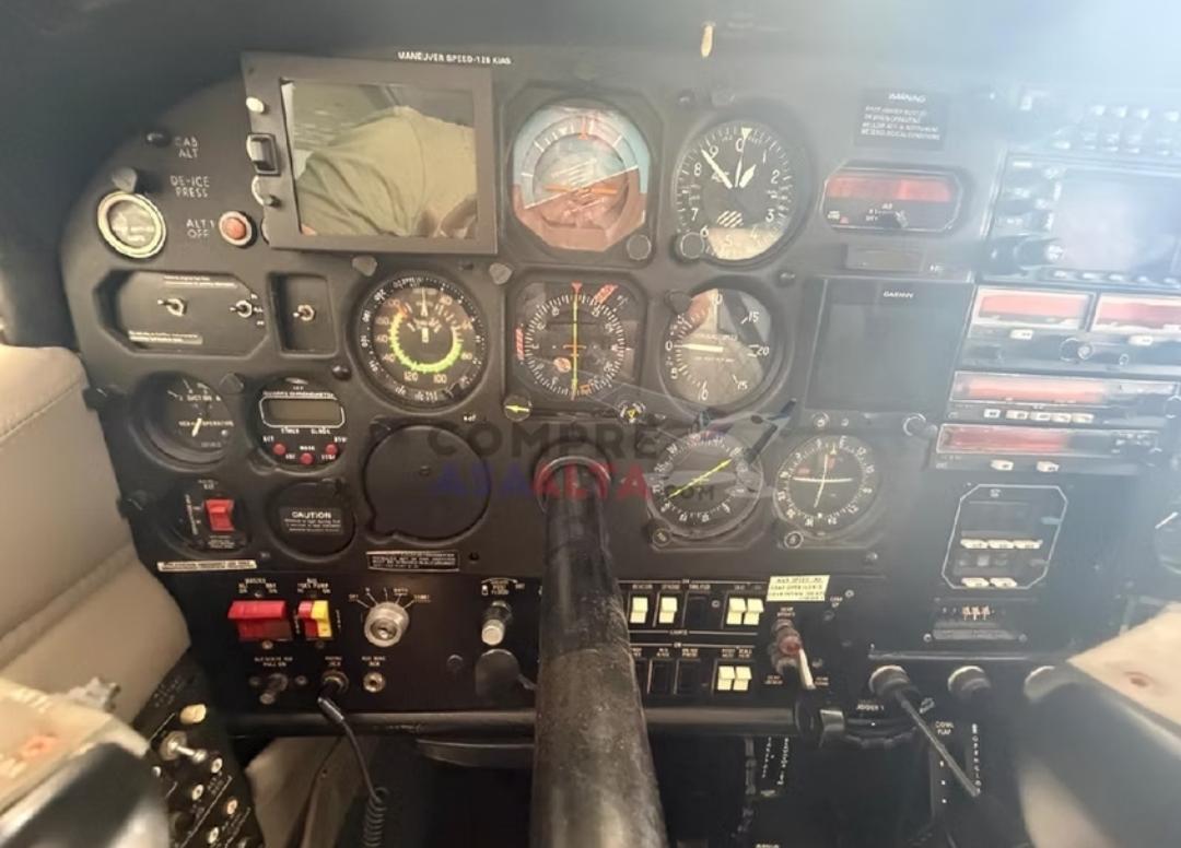 Cessna 210R 7
