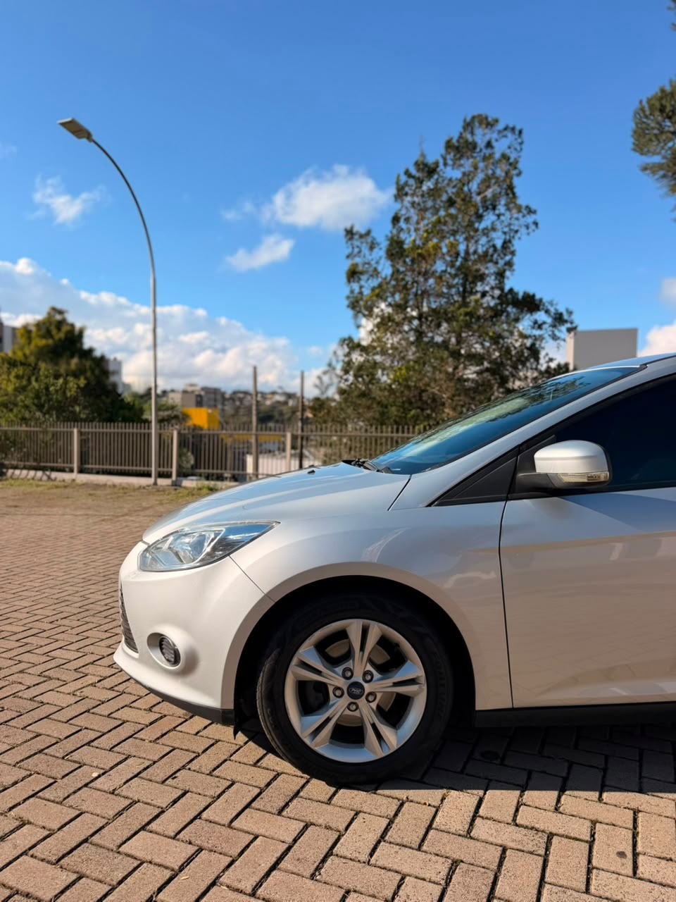 Ford Focus SE Plus 5