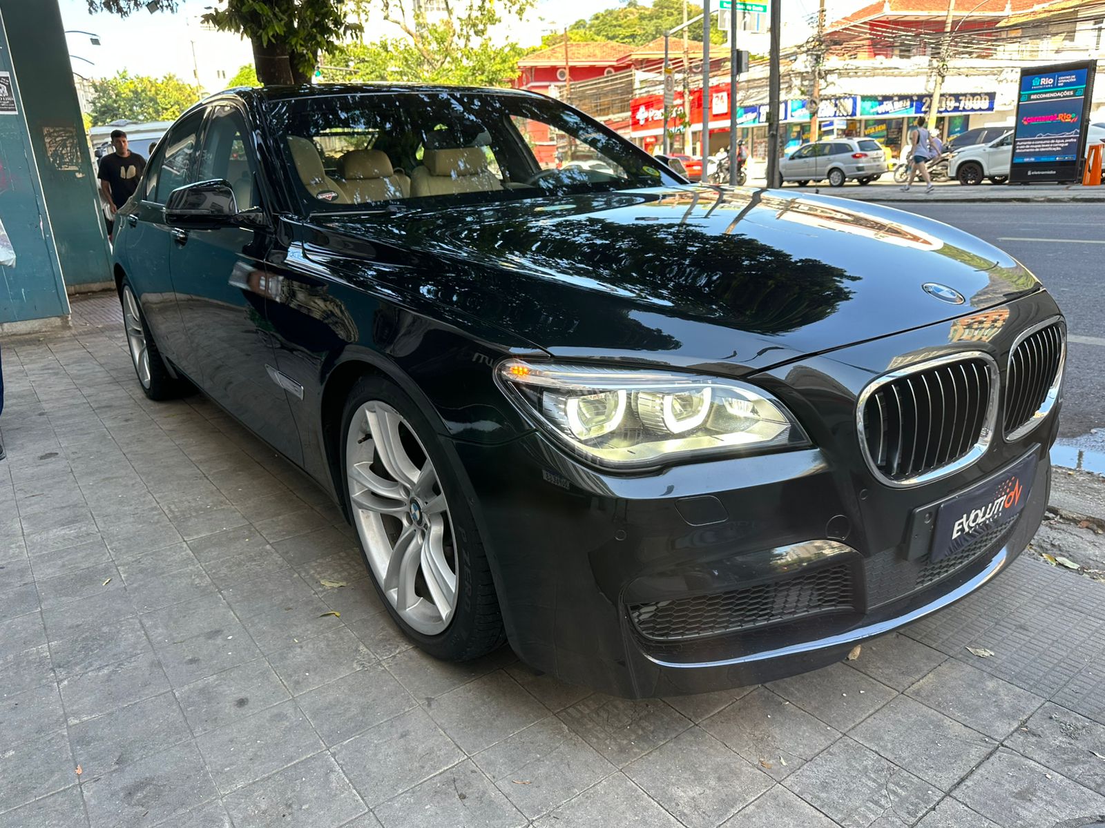 BMW 750i 7