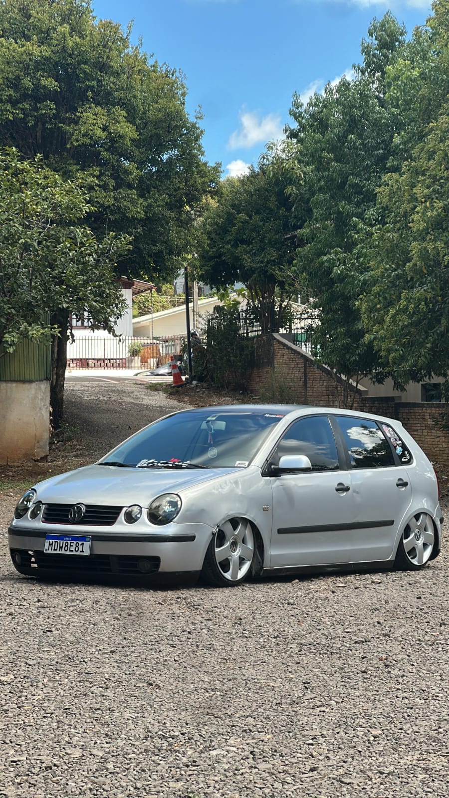 Volkswagen Polo Sedan 1